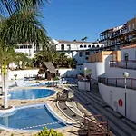 Casa Titina 圣米格尔德阿沃纳